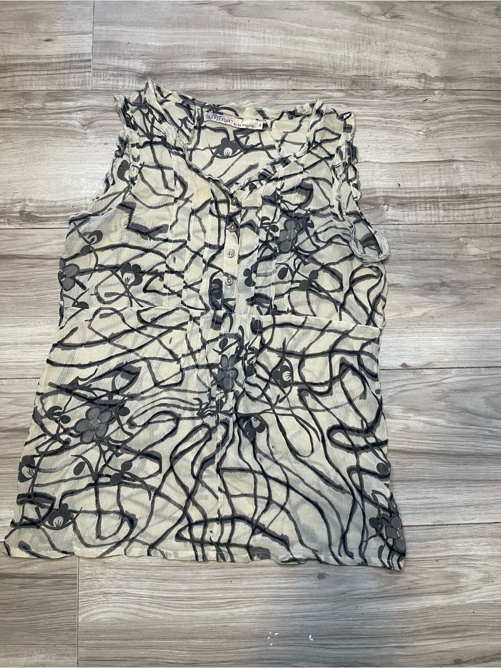 Blue Willi's Cream and Black Floral Print Sleeveless Top